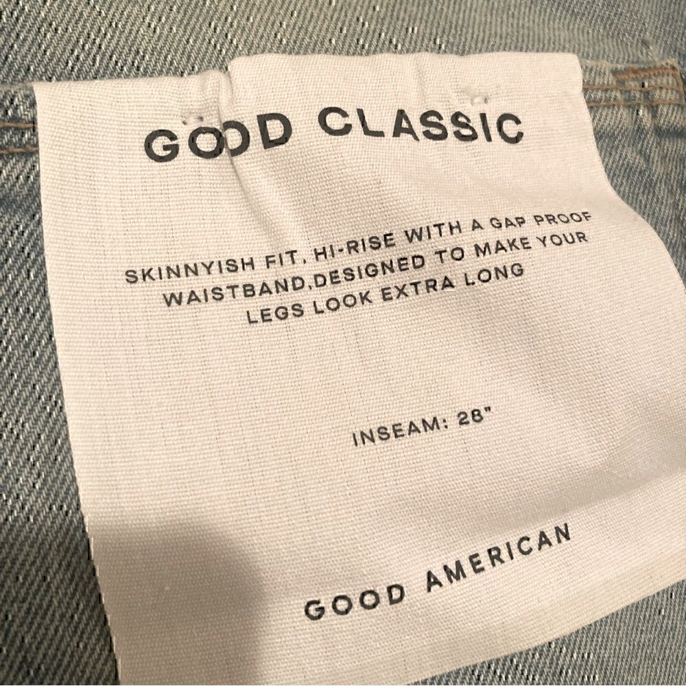 NWT Good  American  ‘Good  Classic’  Distressed High Rise Stretch Jeans - Picture 7 of 10